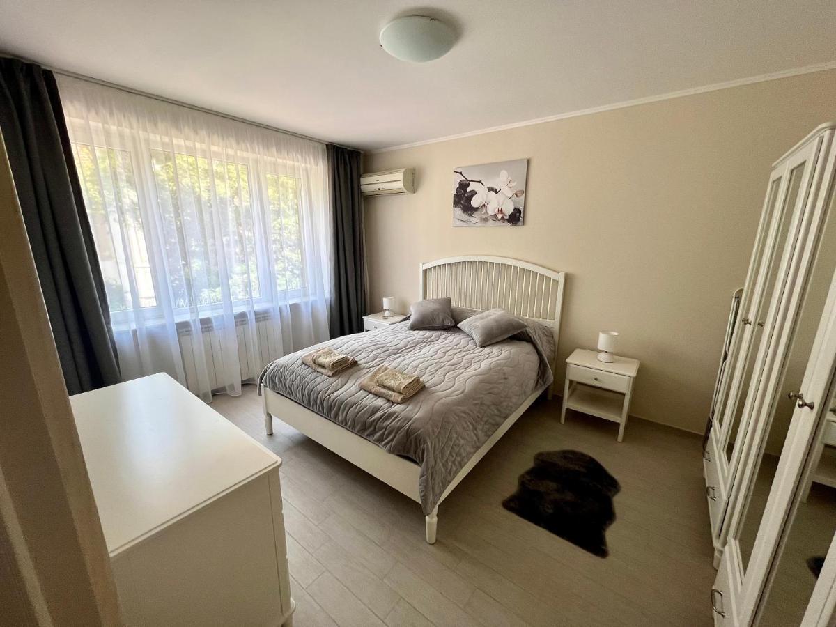 Excellent Location ! General Gurko Apartment Sofia Luaran gambar